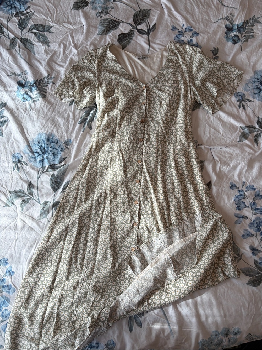 Dress Forum Olive Green Floral Button-Front Maxi Dress